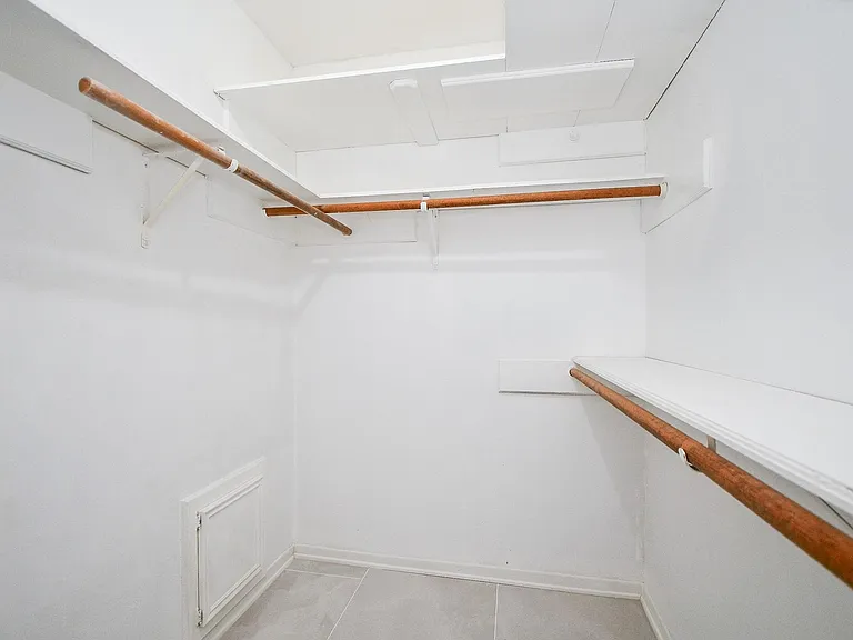11907 Pepperdine Ln — Photo 17