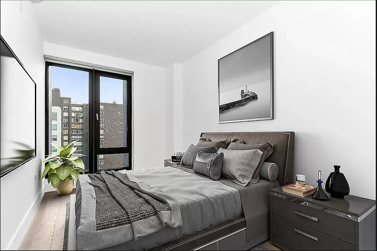 227 Lexington Avenue — Photo 2