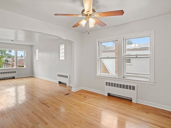 5th image of 2726 N 73rd Ct