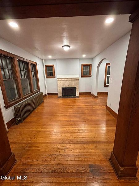 4th image of 66 Van Schoick Avenue