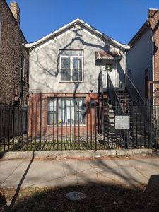 1718 W Erie St, Chicago, IL, 60622