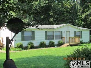 1307 W Haleys Creek Rd, Centerville, TN 37033