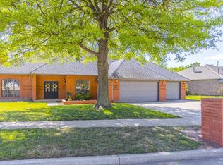 16505 Sunny Hollow Rd, Edmond, OK 73012