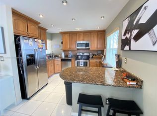 15141 SW 49th St, Hollywood, FL 33027