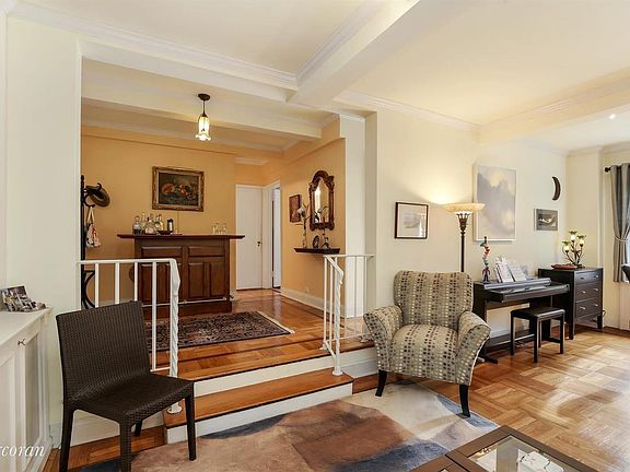 2nd image of 20 E 35th St APT 8E