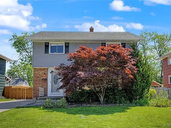 65 Grayton Rd, Tonawanda, NY 14150