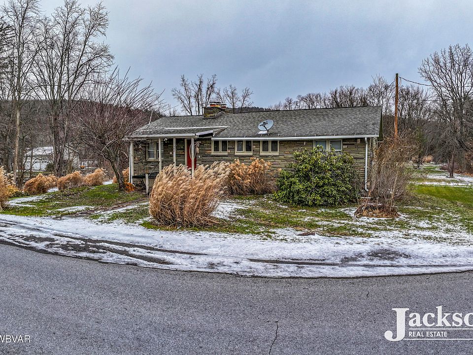 1st image of 182 Baer St