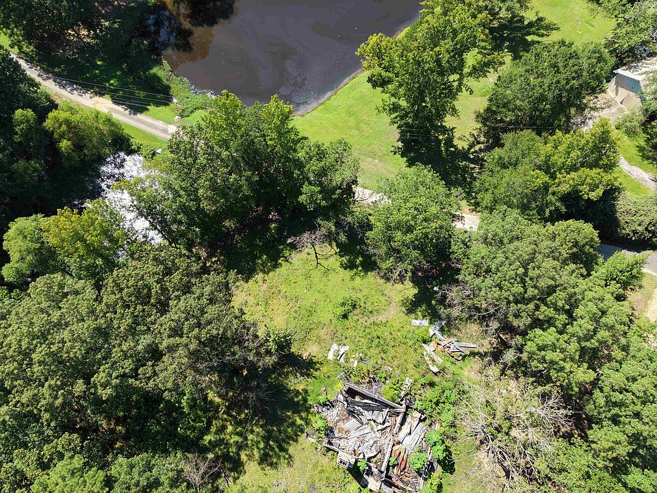 1st image of 109 Sunshine Dr