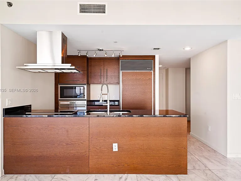 495 Brickell Ave #3904 — Photo 4
