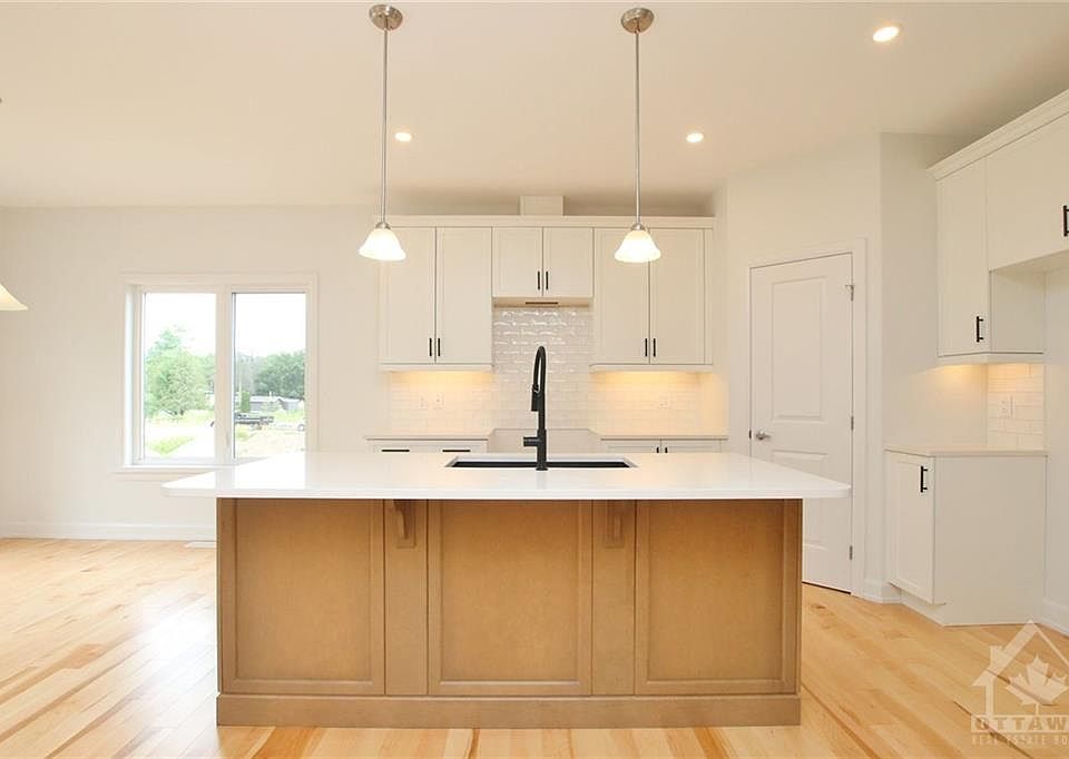207 Owen Lucas St McNab/braeside, ON, K7S3G8 Apartments for Rent Zillow