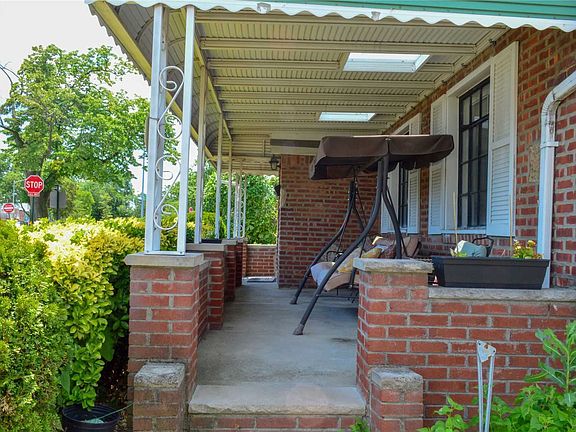 3rd image of 186-05 Brinkerhoff Ave