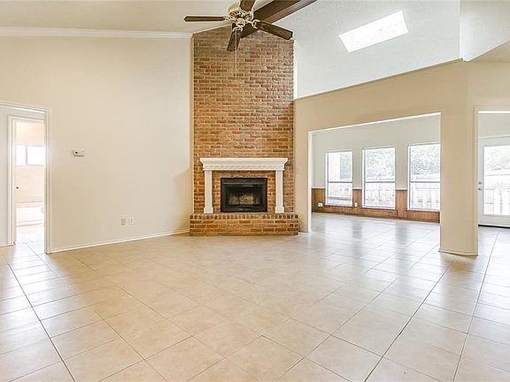 4th image of 4012 Kingsferry Dr