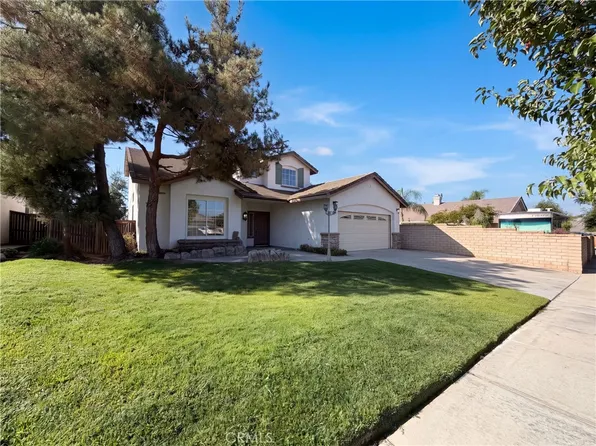 33825 Glenoaks Dr, Yucaipa, CA 92399