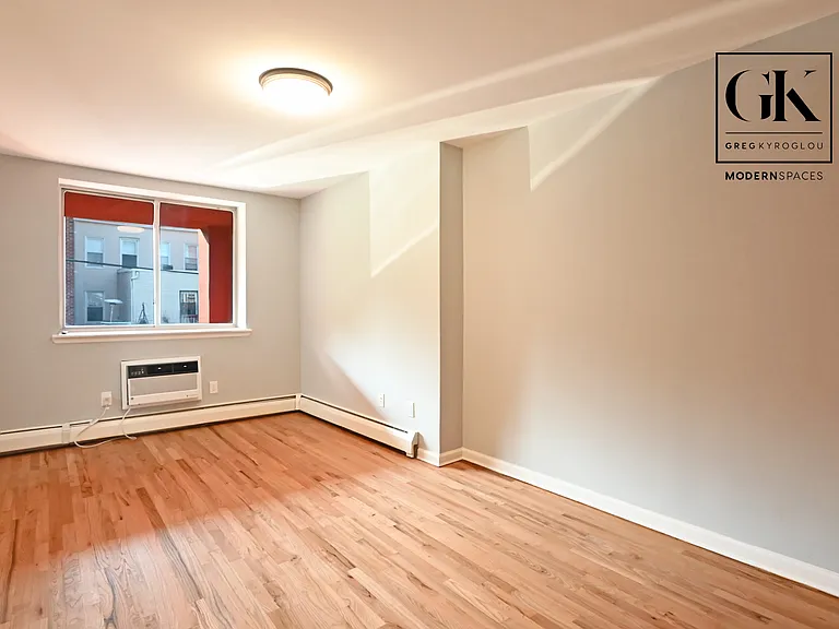 25-24 45th St #2 — Photo 9