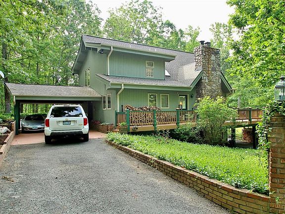 3rd image of 113 Barbury Ct