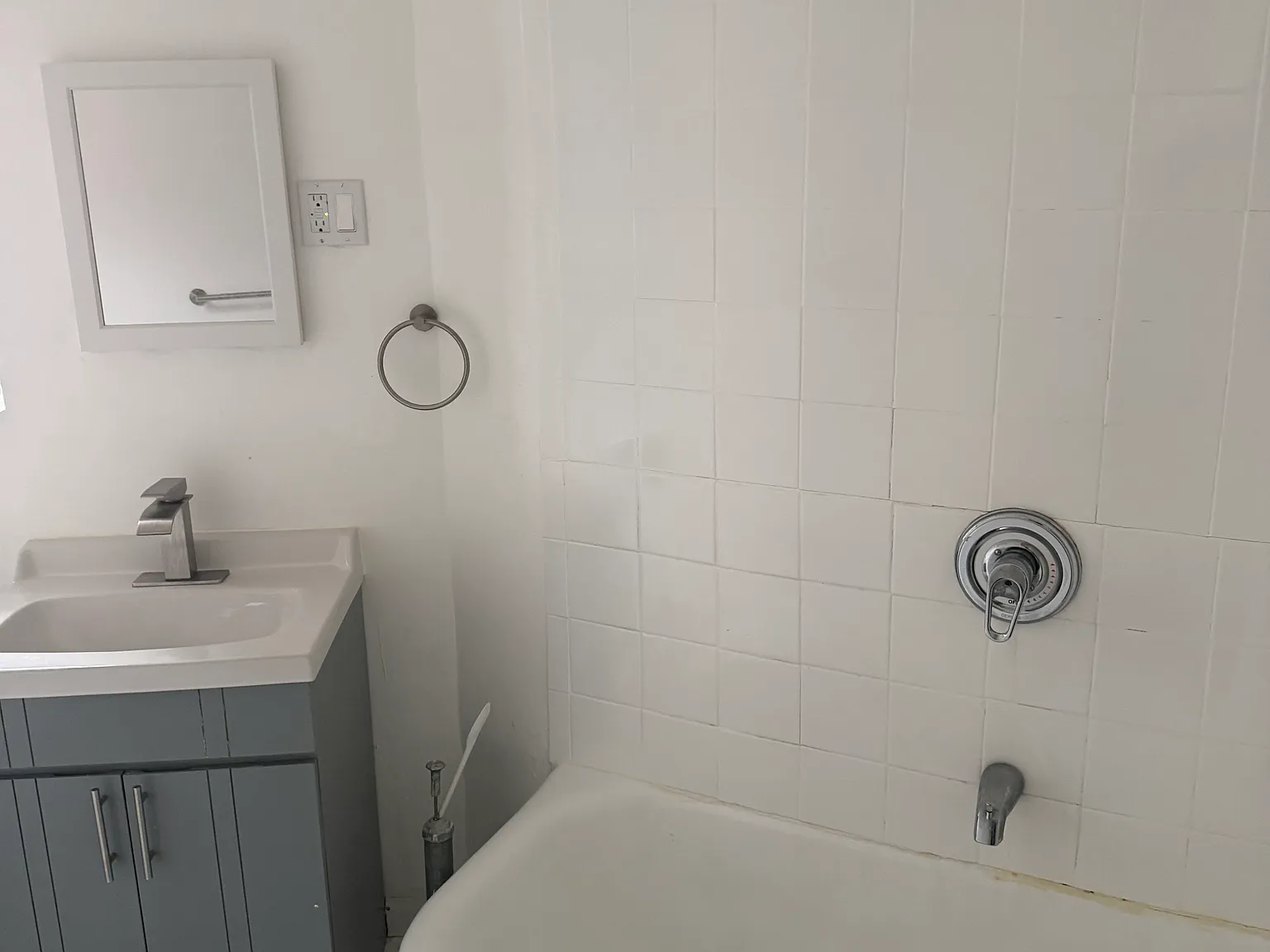 2 bed, $2,700 — Photo 2