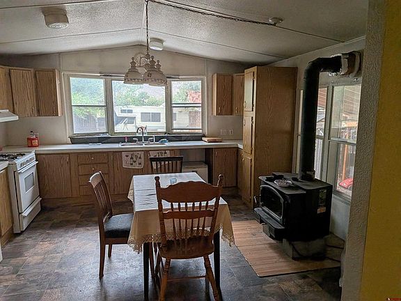 3rd image of 440 Denver Avenue