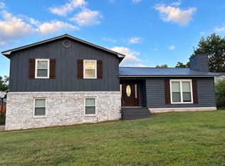 910 Clearmont Dr, Dothan, AL 36301