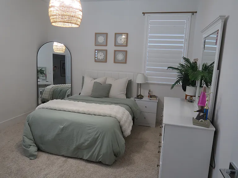 2nd Bedroom