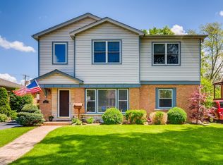 1521 Newberry Ave, La Grange Park, IL 60526