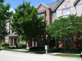 1766 Tudor Ln, Northbrook, IL 60062