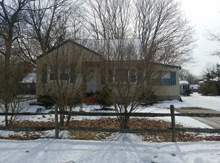 32 Schenk Dr, Shirley, NY 11967