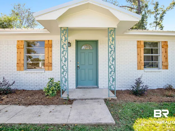 102 South St, Bay Minette, AL 36507