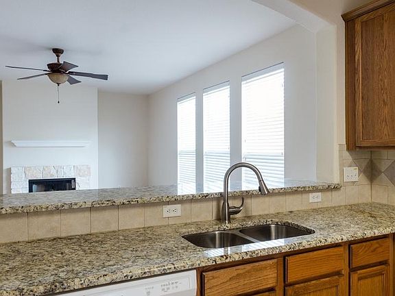 Kitchen to living room
