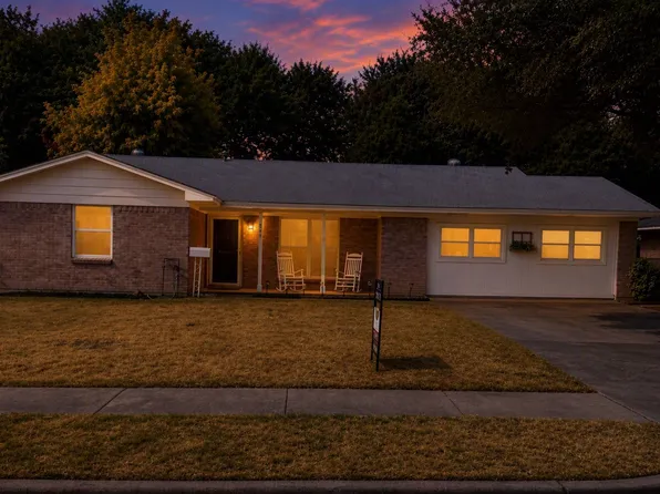 349 Rivercrest Dr, Lewisville, TX 75067