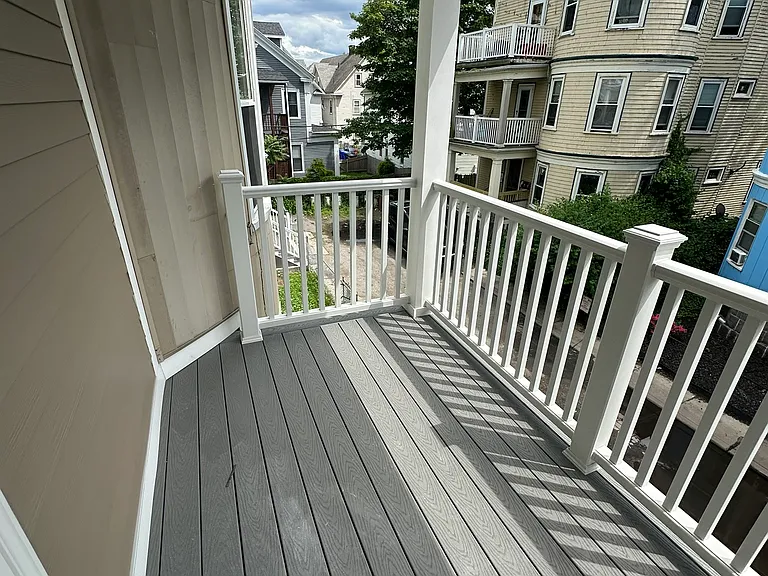 4 Sumner Sq #2 — Photo 2