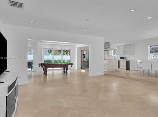 20320 Highland Lakes Blvd, Miami, FL 33179