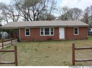 5126 Tulip Dr, Fayetteville, NC 28304