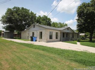 309 S Crews St, La Vernia, TX 78121