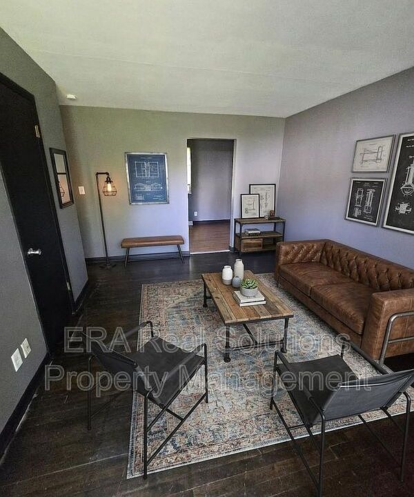 1st image of 375 S Burgess Ave