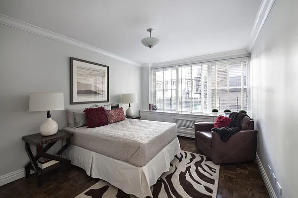 Sold by Stribling | media 19