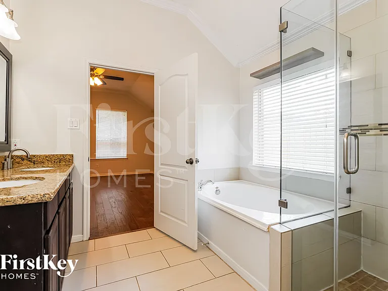 21735 Orange Maple Ct — Photo 14