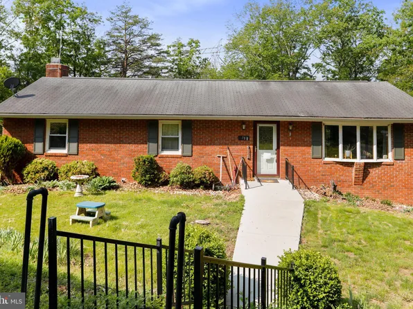 78 High Point Cir, Fort Ashby, WV 26719