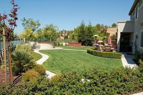 Spacious Backyard!!