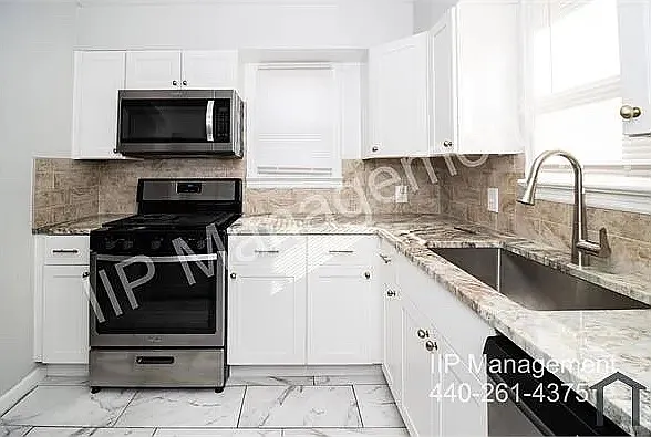 11915 E Granger Rd — Photo 7
