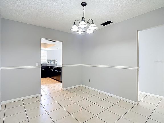 5th image of 740 Caliente Dr