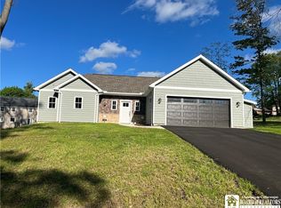 113 Warwick Rd, Jamestown, NY 14701