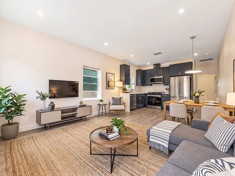 1431 Silver Lake Blvd #1431 — Photo 1