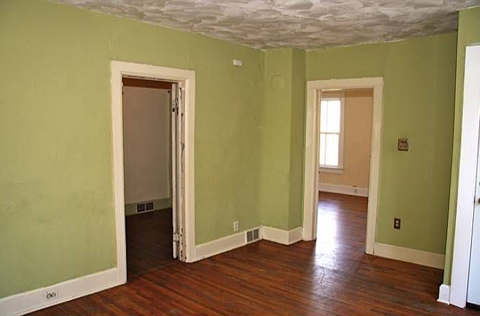 Doors to Bed 1&2