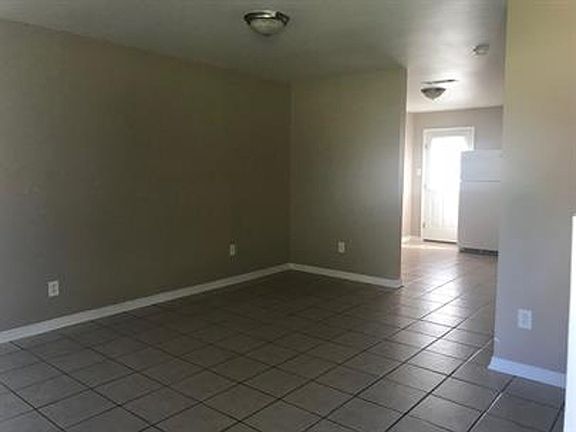 4th image of 14018 Virginia Dr APT 4