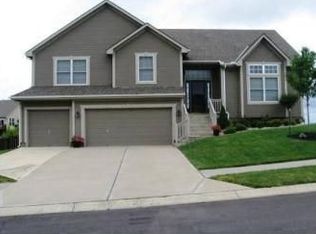 2229 SW Post Oak Rd, Lees Summit, MO 64082