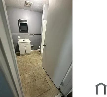 1 bed, 600 sqft, $900 — Photo 3