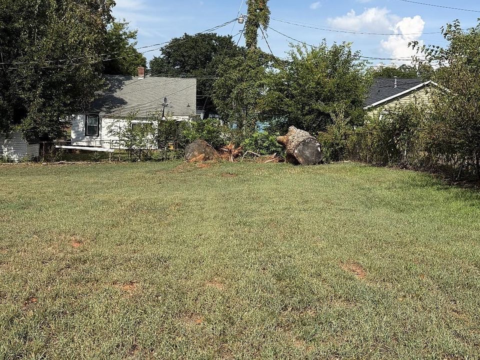 2nd image of 17 6th Ave