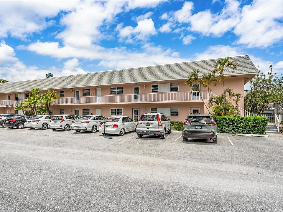 1st image of 18081 SE Country Club Dr APT 6-54
