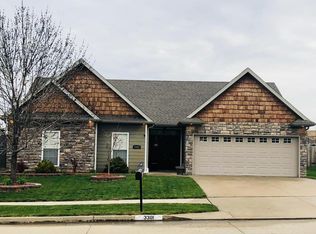 3301 Crabapple Ln, Columbia, MO 65203