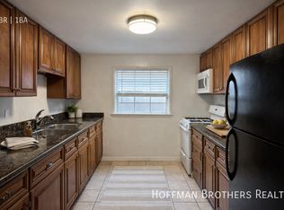 410 S Sierra Madre Blvd #12, Pasadena, CA 91107
